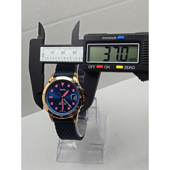 Fossil FB-01 Womens Rose Gold Blue Dial Navy Silicone Quartz Watch New Battery - Picture 5 of 10